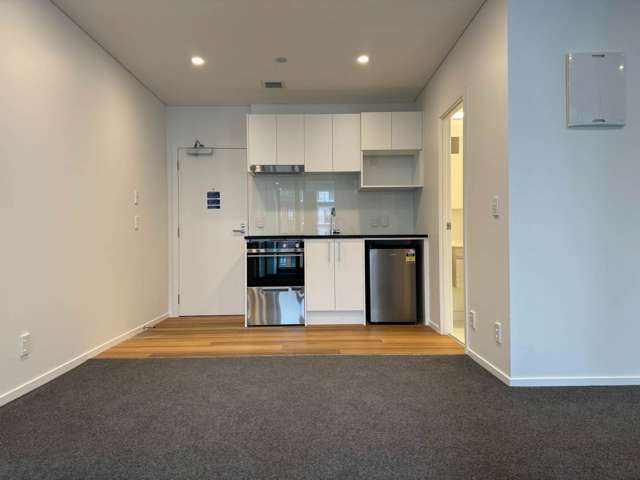 11F/100 Anzac Avenue City Centre_3