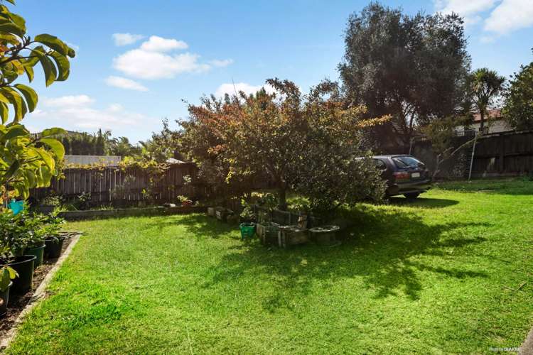 26 Lyttelton Avenue Forrest Hill_13