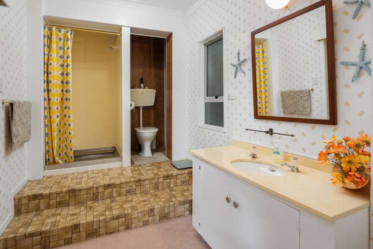 1716 Queen Charlotte Drive Anakiwa and Surrounds_15