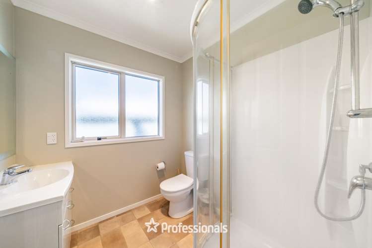 17 Woodland Mews Wainuiomata_11