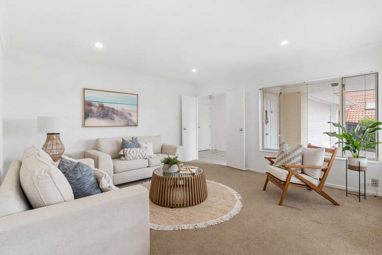 41 Gillett Place Botany Downs Manukau City Houses for Sale One Roof