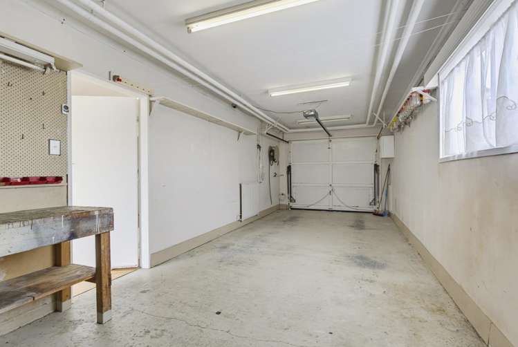 9 Caesars Place Churton Park_21