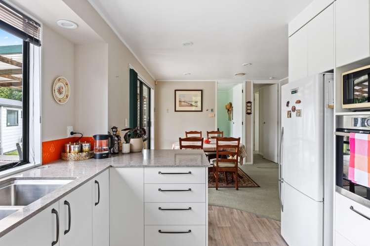 475 Nelson Road Lytton West_4