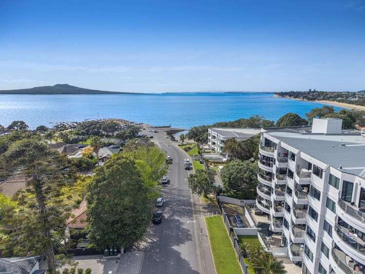 5B/175 Hurstmere Road Takapuna_26