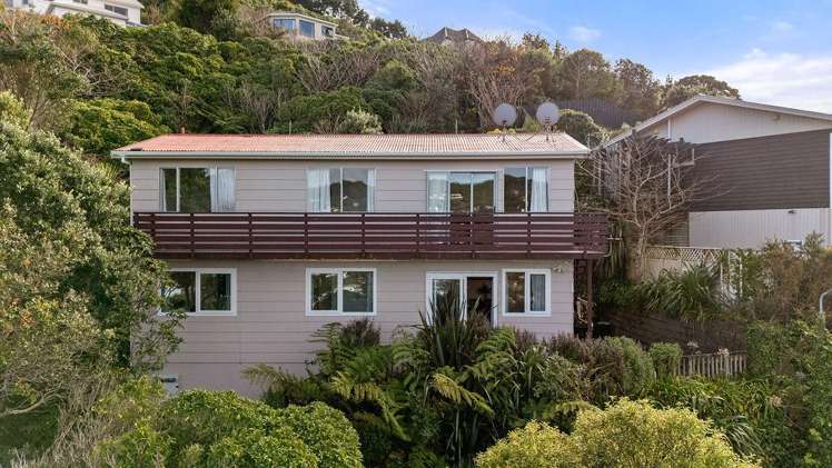 1/60 Winston Street Crofton Downs_10