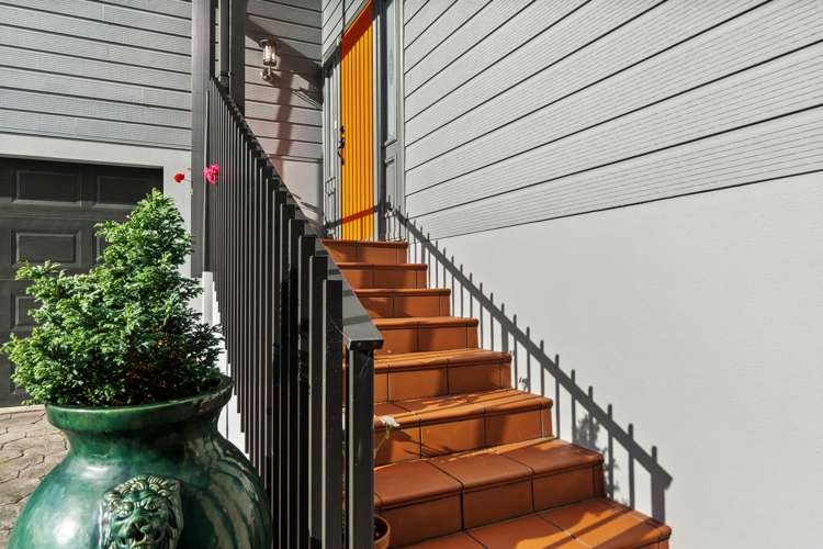 8 Tironui Terrace Western Heights_17