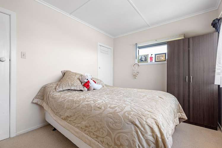 5b Somerset Grove Parkvale_9