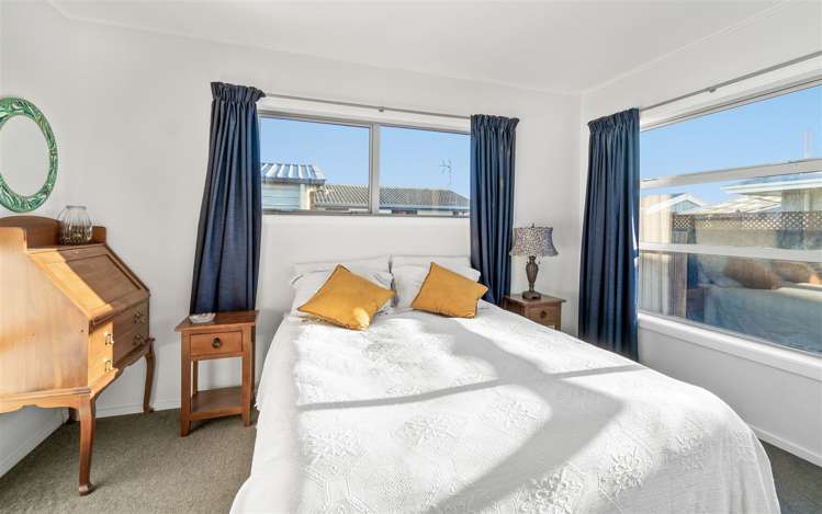 1/42 Seymour Street Hornby_11