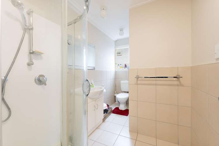 8 Fowey Avenue Te Atatu South_18