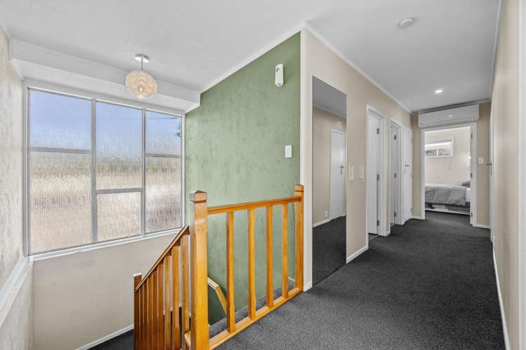 22 Royal Road Massey_12