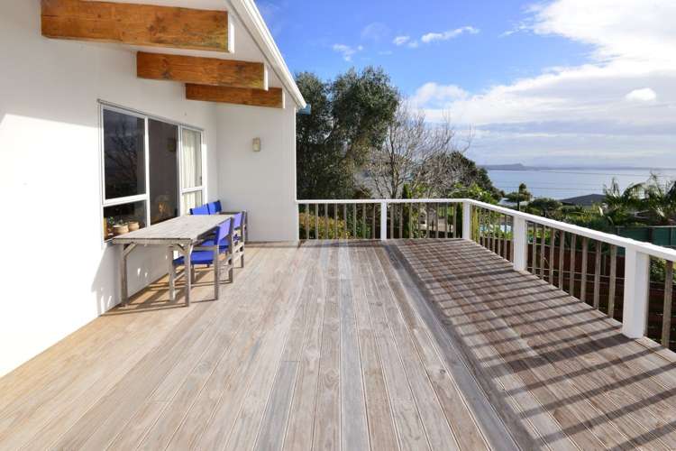 98 Vipond Road Stanmore Bay_10