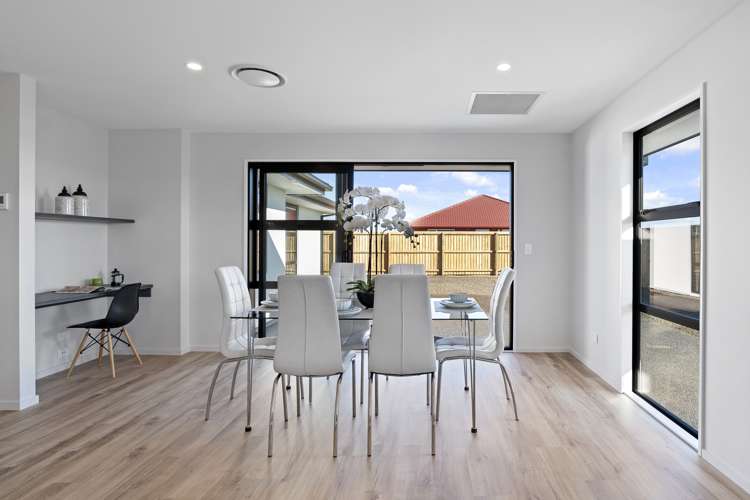 36 Florence Drive Lincoln_5