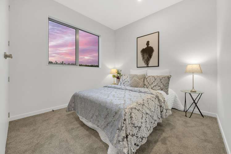 18 Castlebane Drive Flat Bush_34