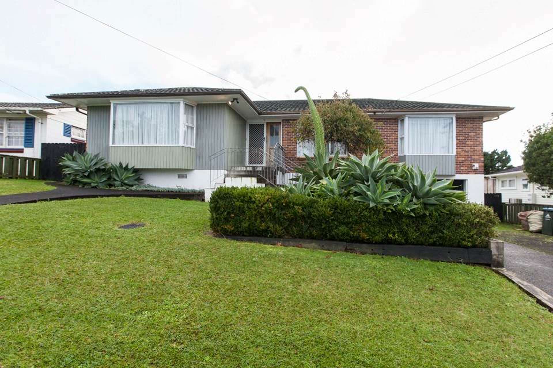 8 Camellia Place Mount Roskill_0