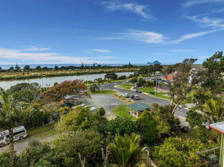 4 Division Street Matata_17