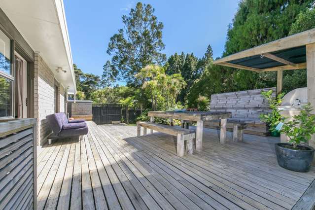 1/6 Sonnenberg Way Titirangi_1