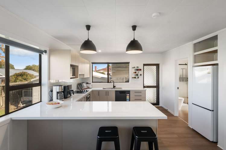 607 Queen Street_4