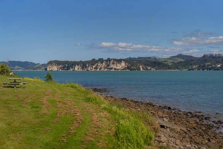 1 Stormont Lane Whitianga_13