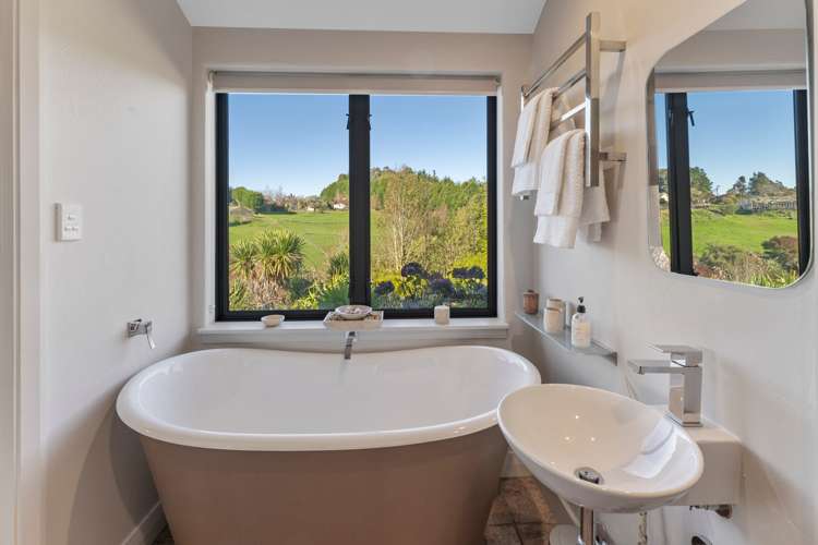 43 Redvale Road Redwood Valley_19