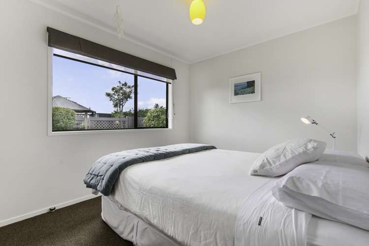 24 Adam Sunde Place Glen Eden_11