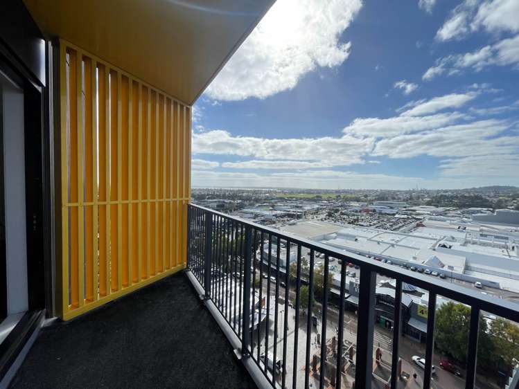 1210/20 Mccrae Way New Lynn_8