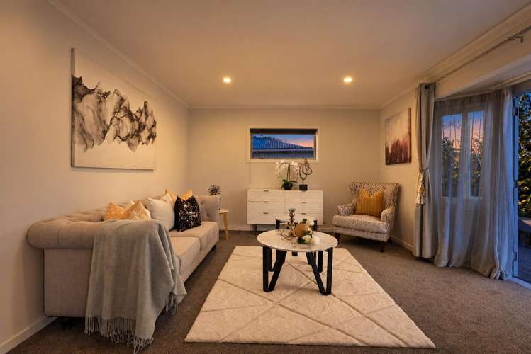 15 Chatham Avenue Mount Albert_8