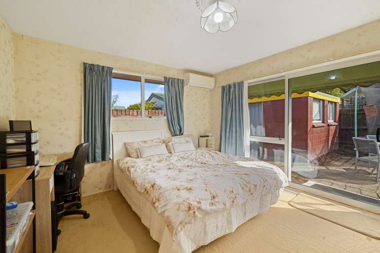 15b Salford Avenue Redwood_15