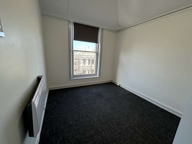 Office with Common Area