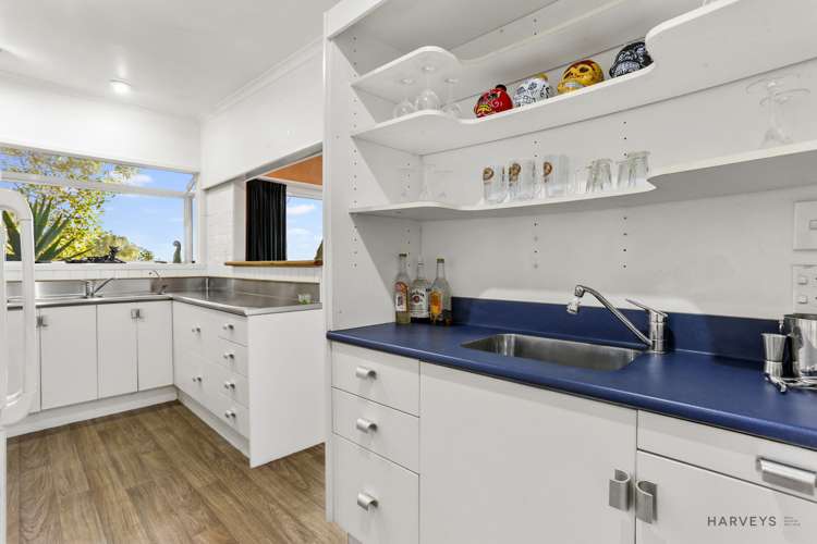 94 Takahe Road Titirangi_13