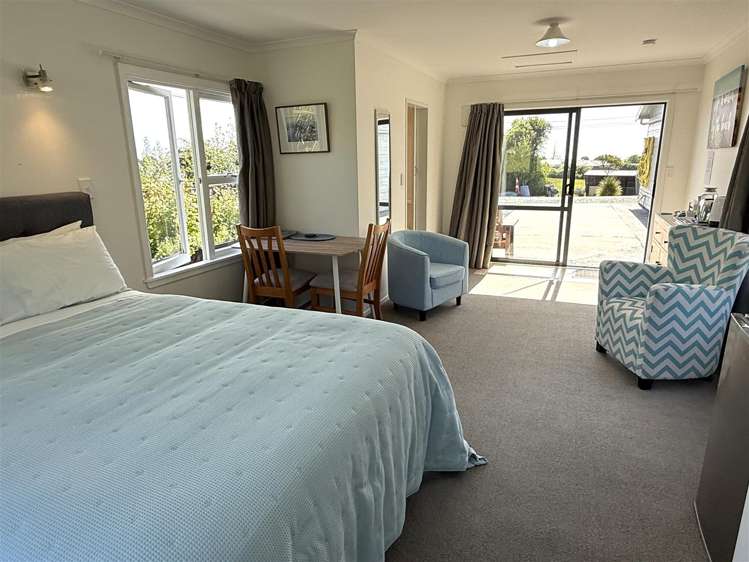 133 Coulson Road Paroa_24