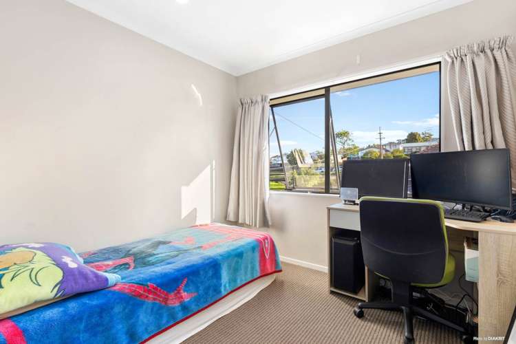 2 Glenorchy Street Glen Eden_8