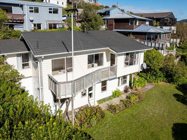 A FAMILY SUN BLESSED CLASSIC! | BEO $895,000