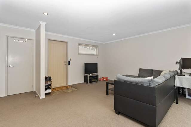 5/114 Old Farm Road Hamilton East_2