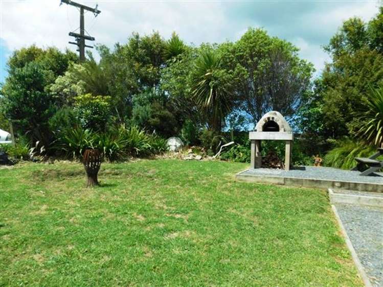 383 Brown Road Kaiwaka_13