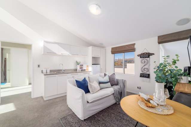 F/92 Governors Bay Road Cass Bay_4