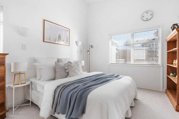 75 Sutherland Road Brookfield_21