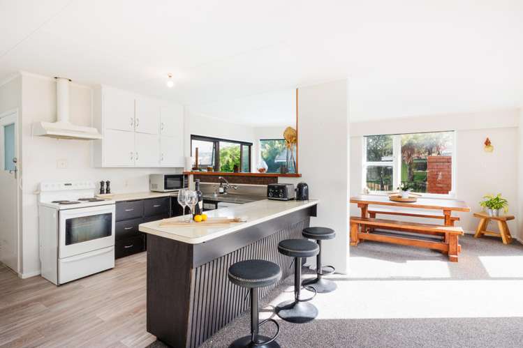 98 Lethbridge Street Feilding_11