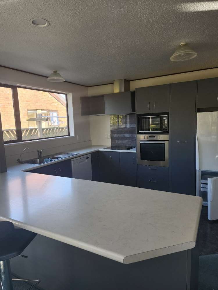 5 Raeburn Place Gore_10