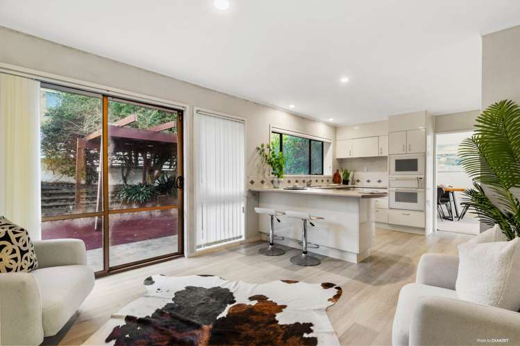 29 Jellicoe Road Murrays Bay_9
