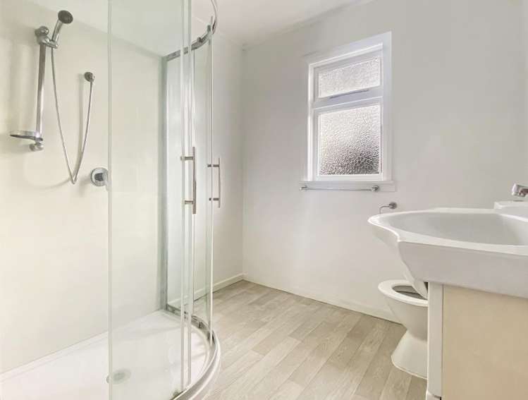 3 RIverbend Road 2108_7