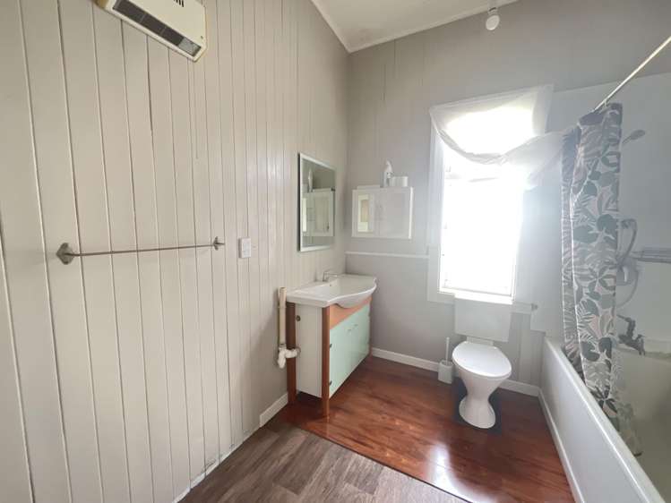 2/117 McMurdo Street Ashburton_9