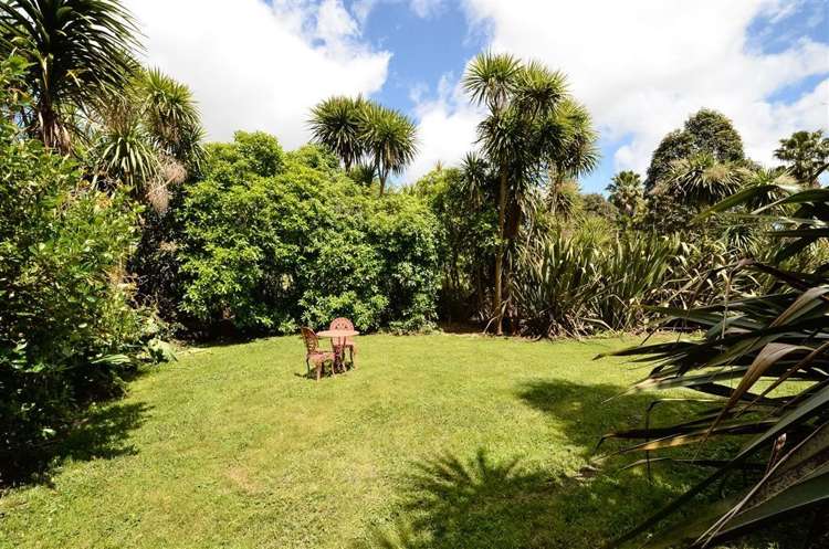 1 Cloverfields Drive Waimauku_30