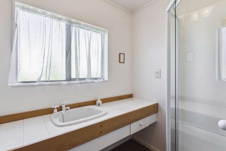 12 Hydrabad Drive Waitarere Beach_12