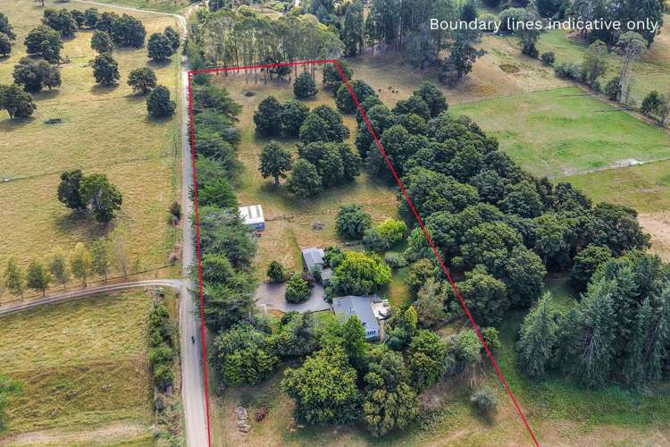 8 Foxhill Cemetery Road Wakefield_7