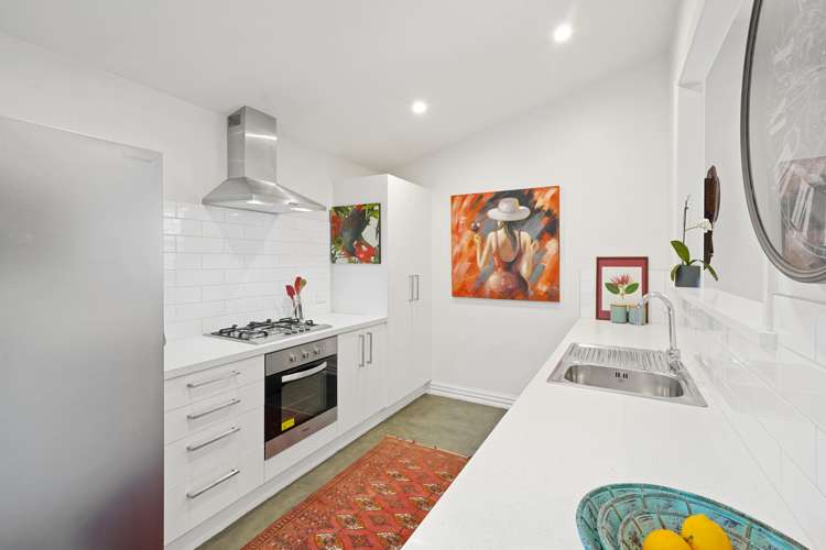 28 Olliviers Road Phillipstown_5