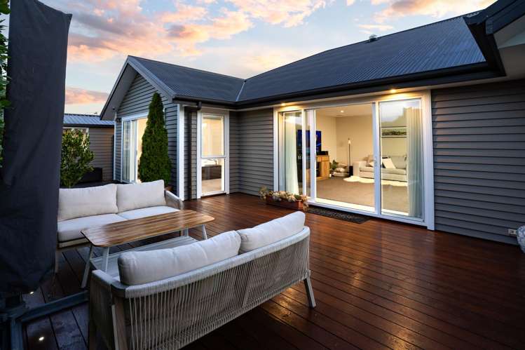 46 Carnaveron Drive Lincoln_18