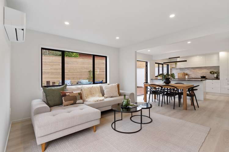 1/4 Whitworth Road Mount Eden_16