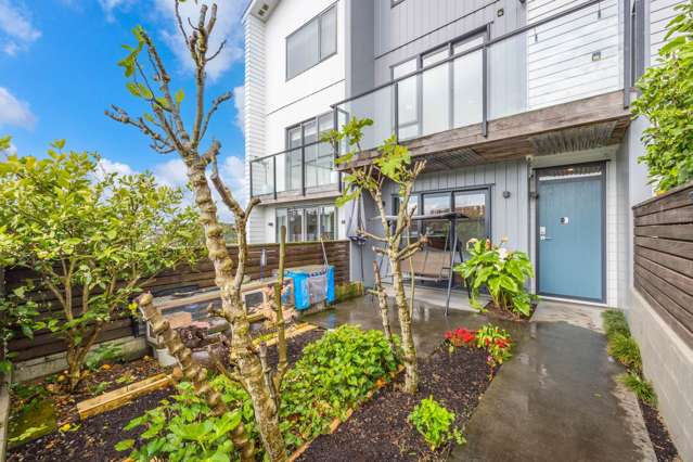 77 Te Oneroa Way Long Bay_3