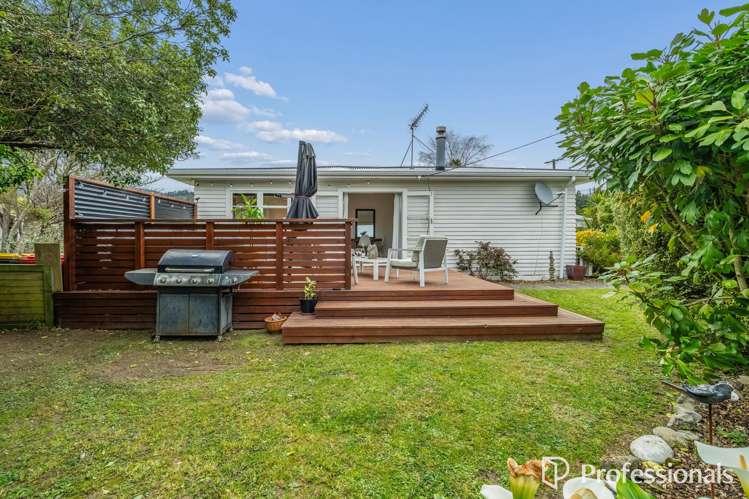 63 Main Road Wainuiomata_18