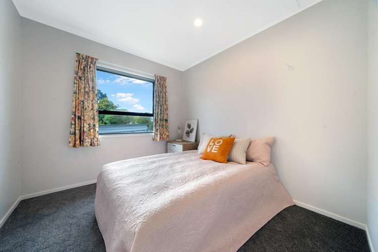 2/40C West Coast Road Glen Eden_13